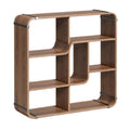 Moderne houten boekenkast met gestructureerd ontwerp en open vakken