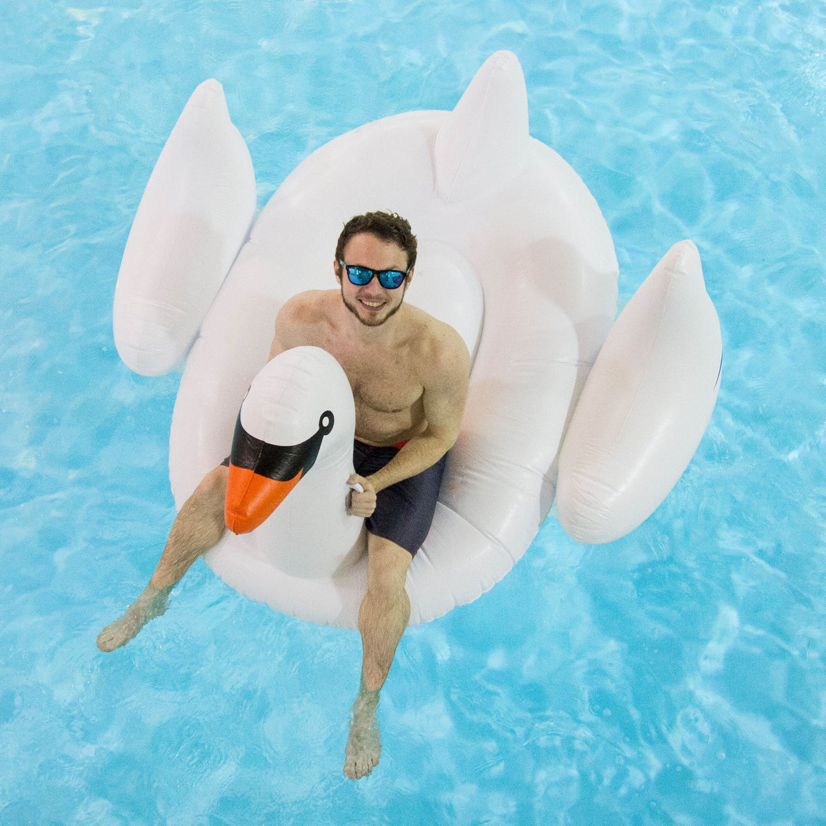 4-Pack Swimline Giant InfLatitudeable Ride-On 75-Inch Swan Floats | 4 x 90621